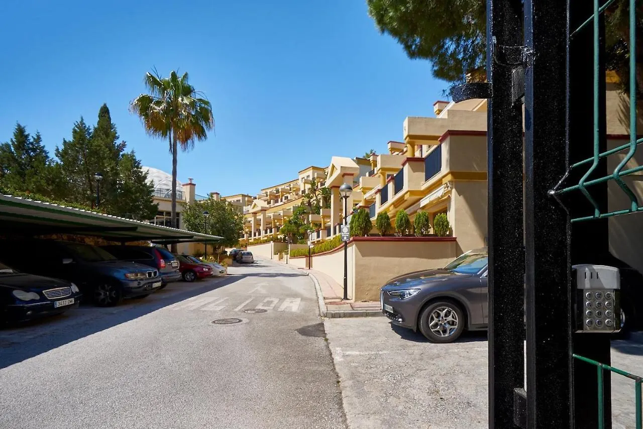 Apartment Oleholidays 205 Romana Playa Primera Linea Playa Marbella